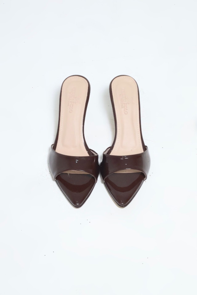 Trendy heels