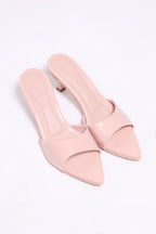 Trendy heels
